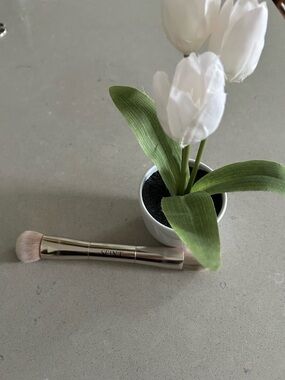 SEINT Dual-Ended Makeup Brush with Soft Bristles
